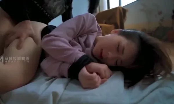 Bị tên biến thái bắt cóc khi đang đi dạo ~lin sihao