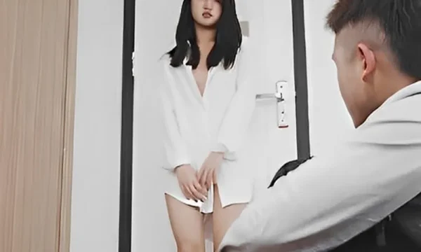 Em mẫu ảnh xinh đẹp và anh thợ chụp may mắn