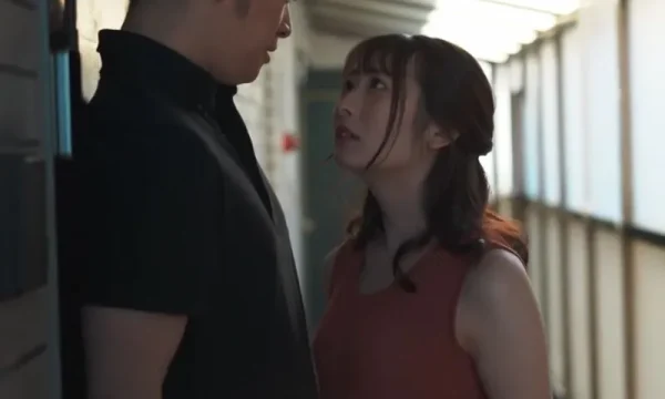 Bà xã mang thai, tôi bị gợi cảm bởi bà xã cạnh bên nhà thường ở nhà một mình