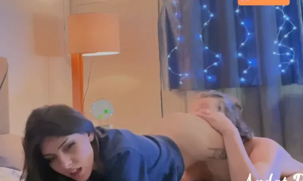 Banh cho người yêu nện muốn xé lồn